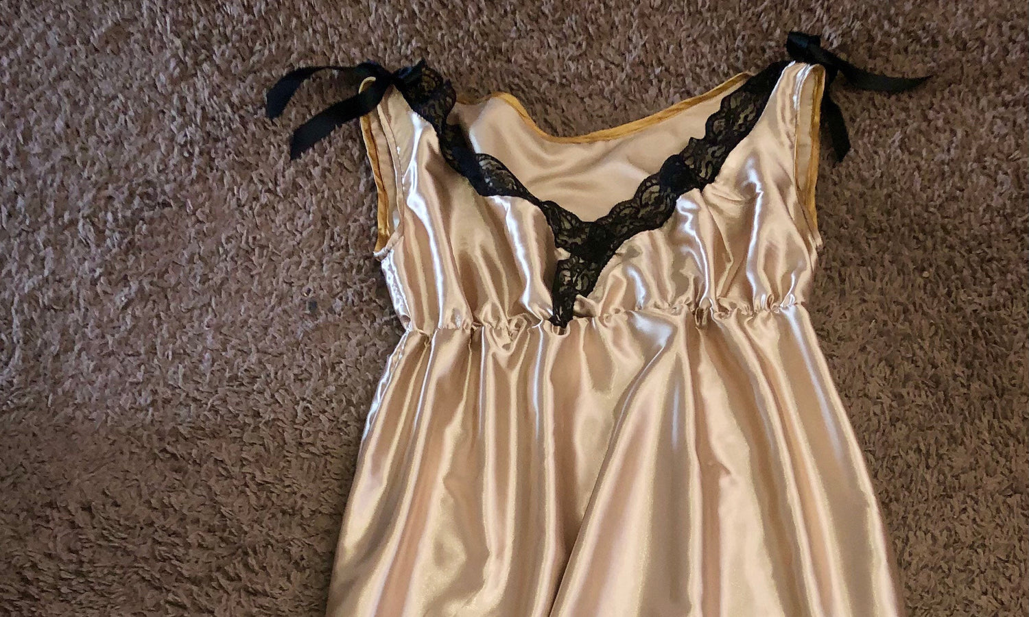 SKIRTS,SLIPS & NIGHTDRESSES