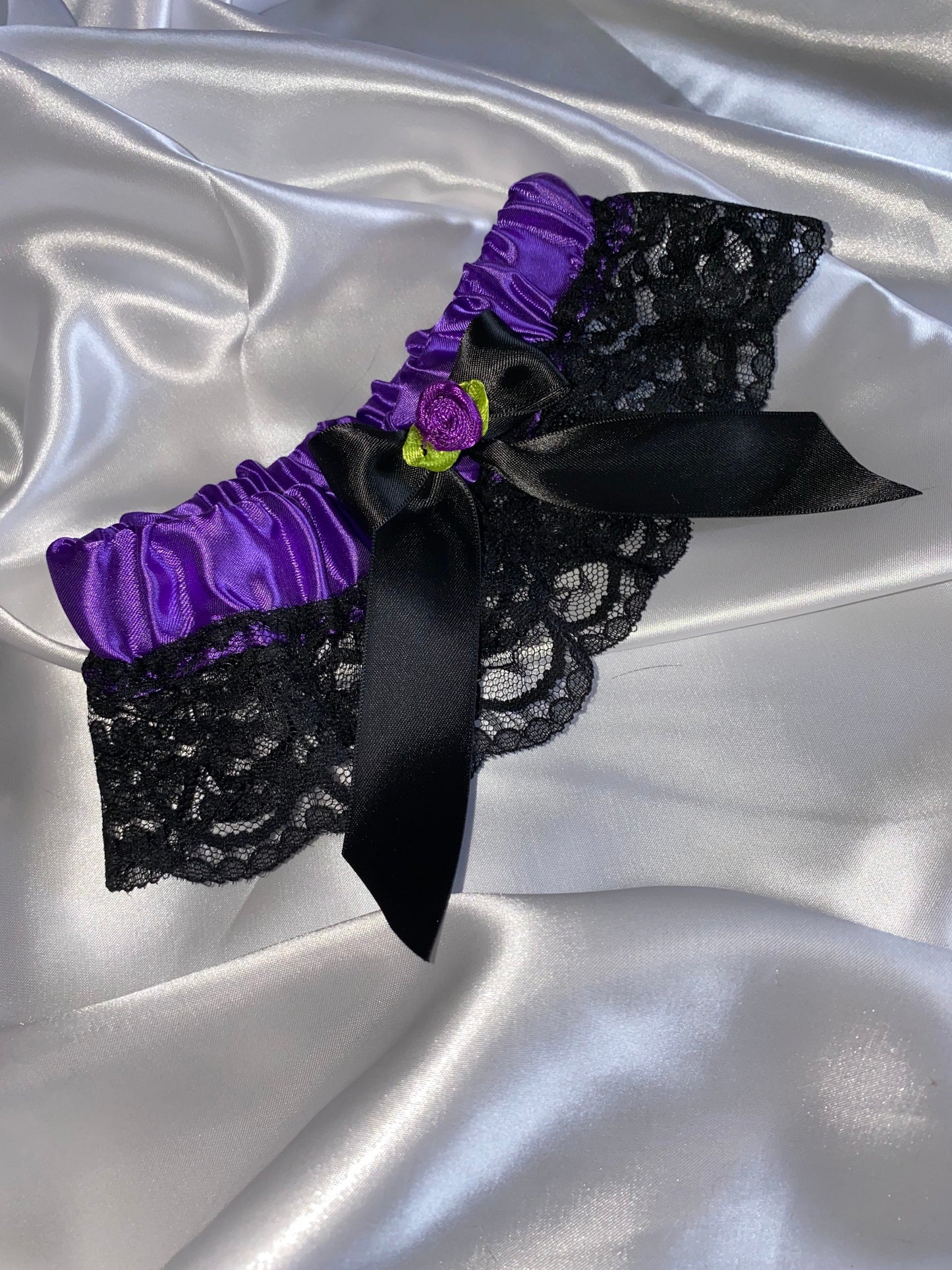 Leg garter