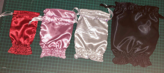MATURE satin lined sleeve